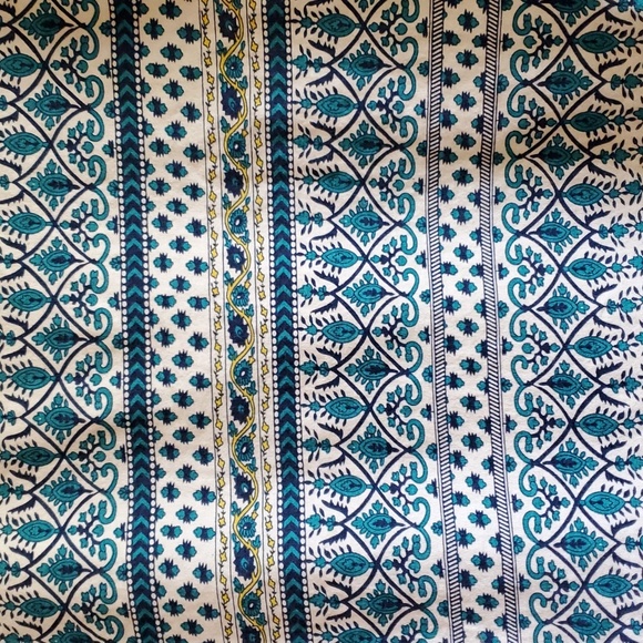 5/$25 - Neckline embellished tee - Picture 5 of 6